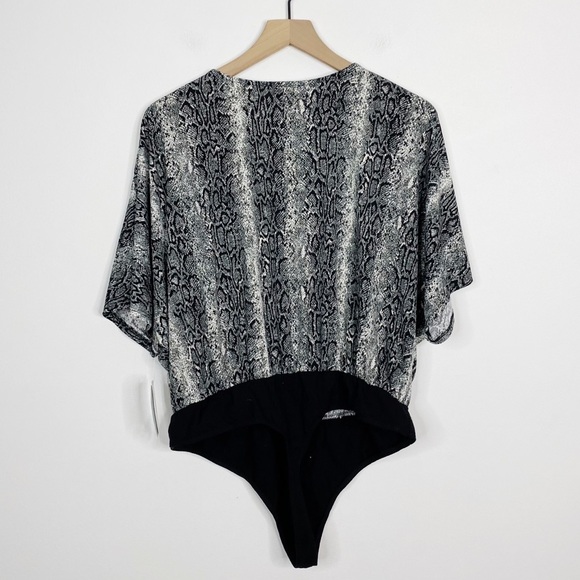Abound Snakeskin Dolman Sleeve Blouse Body Suit - Picture 5 of 8